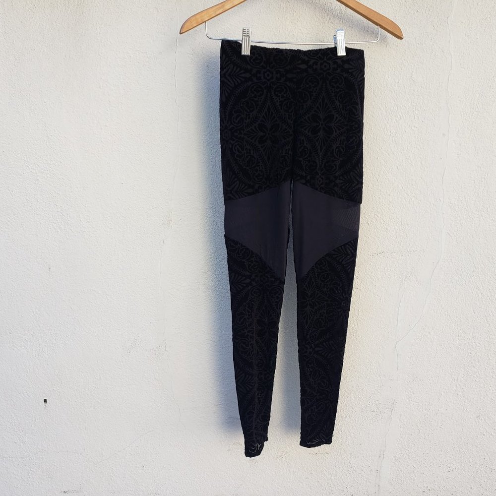 Blackmilk Burned Velvet Sheer Spartan Leggings - Picture 3 of 8